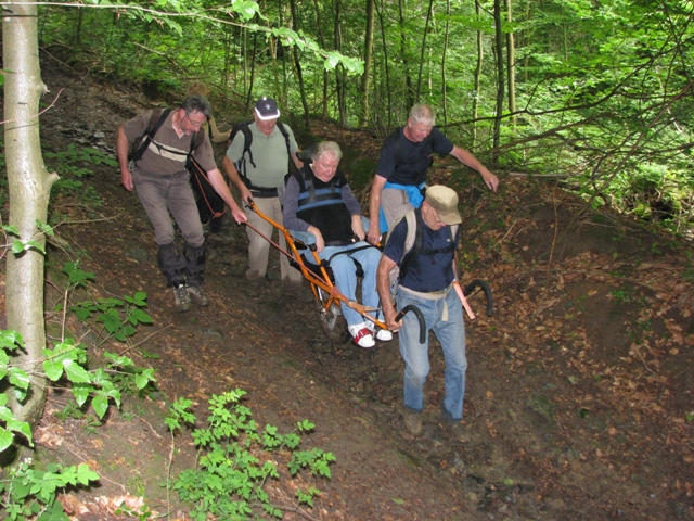 randonnée sportive avec joëlettes, Marche-les-Dames, 2012